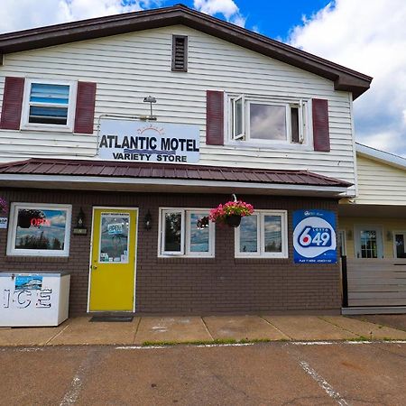 Atlantic Motel Berry Mills Екстериор снимка