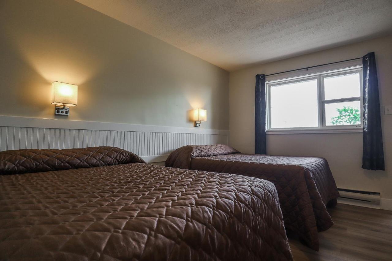 Atlantic Motel Berry Mills Екстериор снимка